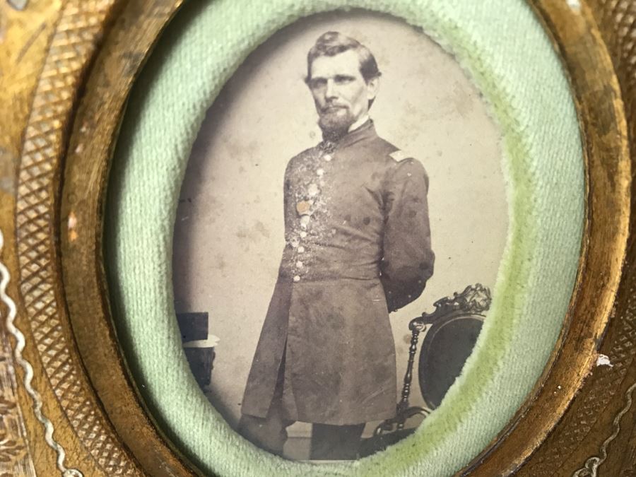 Pair Of Antique Photographs In Nice Vintage Italian Picture Frame [Photo 5]