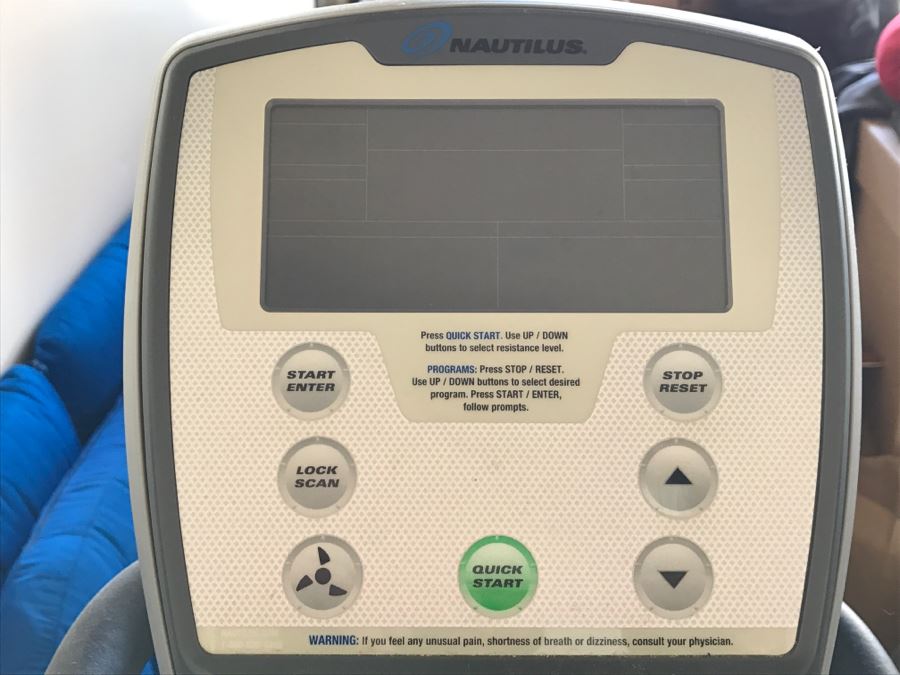 Nautilus R514 Recumbent Exercise Bike [Photo 6]