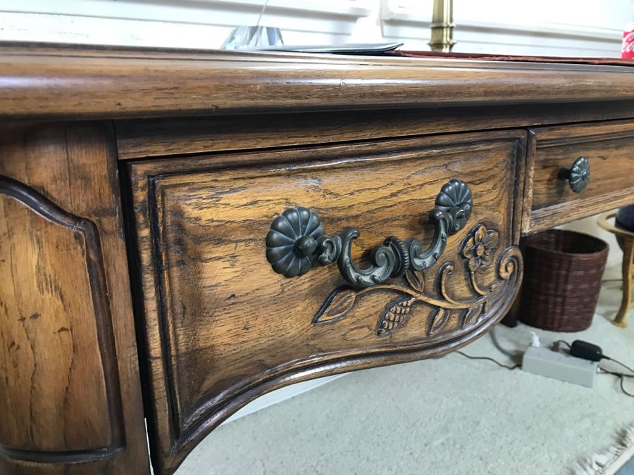 Nice Thomasville Wooden Writing Desk With Brass Lamp, Letter Opener And Walnut Box [Photo 7]