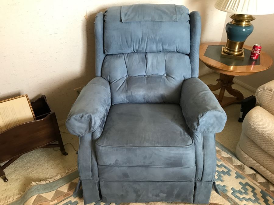 Light Blue Recliner Chair [Photo 3]
