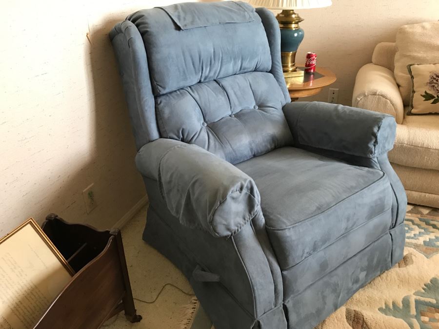 Light Blue Recliner Chair [Photo 4]