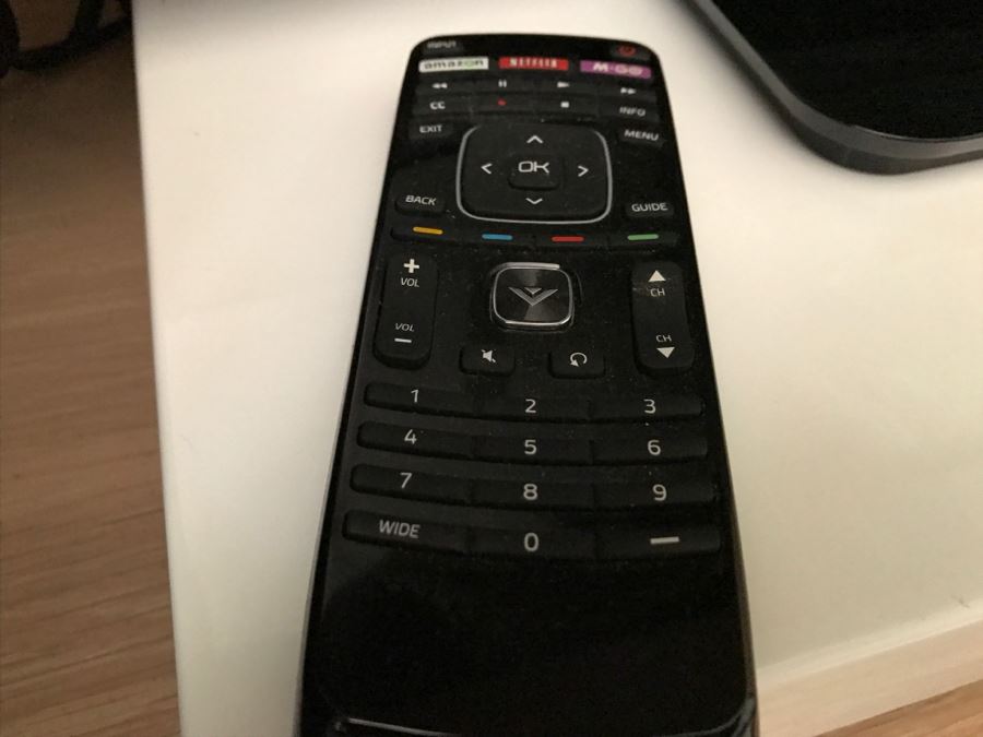 VIZIO ESeries 39” Class LED Smart TV E390iA1