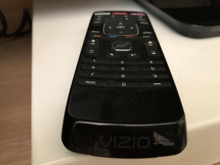 VIZIO ESeries 39” Class LED Smart TV E390iA1