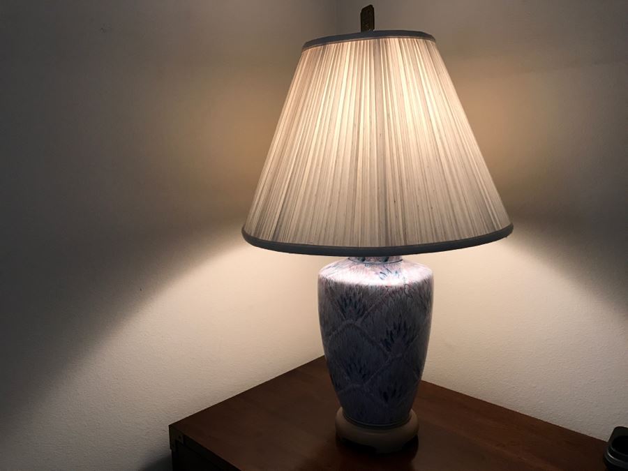 Table Lamp With Shade [Photo 2]