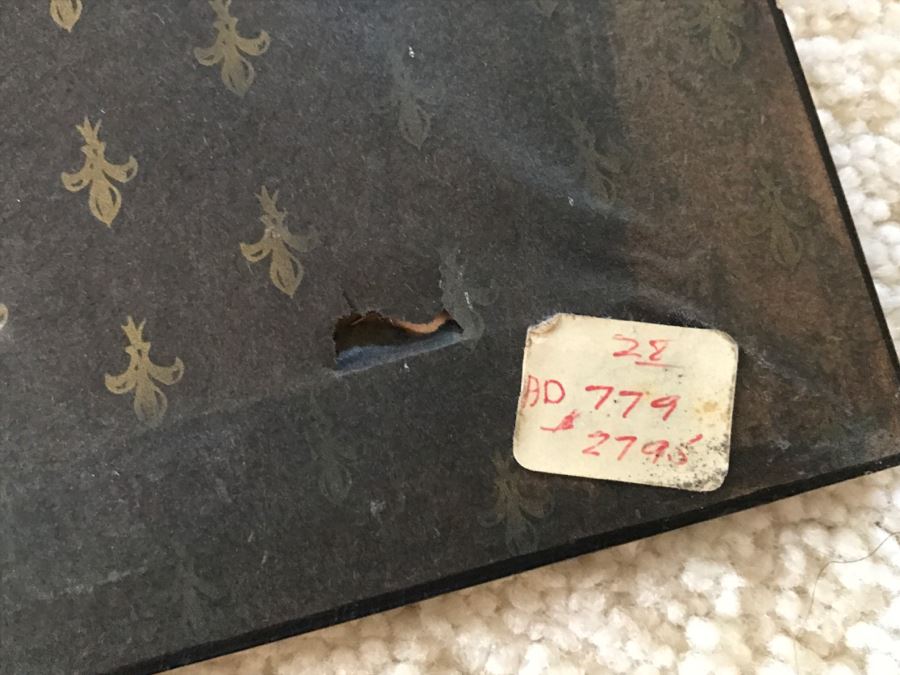 Two-Tier Hanging Artwork [Photo 13]