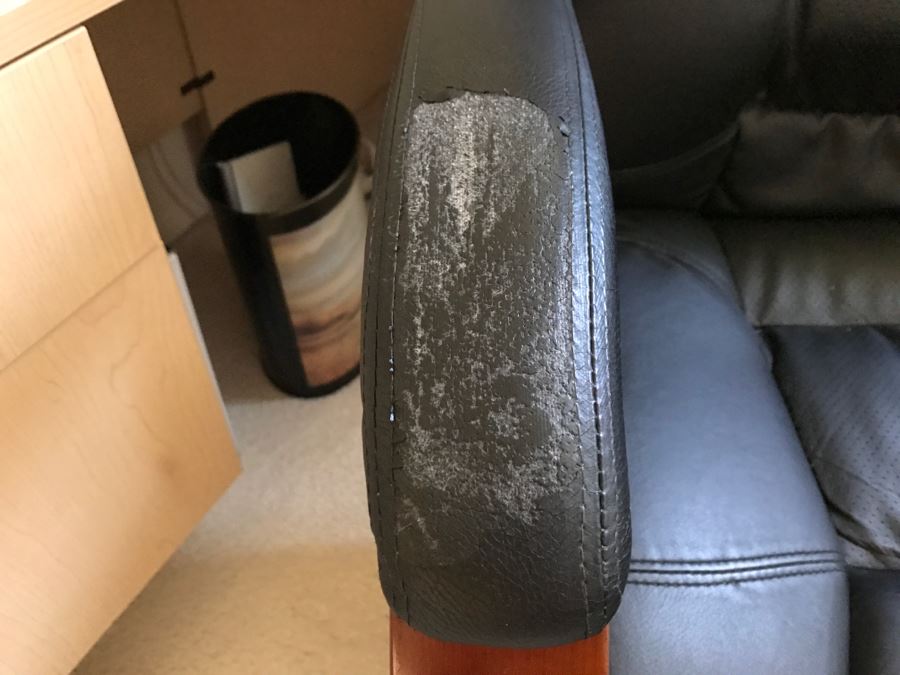 Nice Corner Computer Desk With Black Office Chair (Note Wear On Chair) [Photo 10]