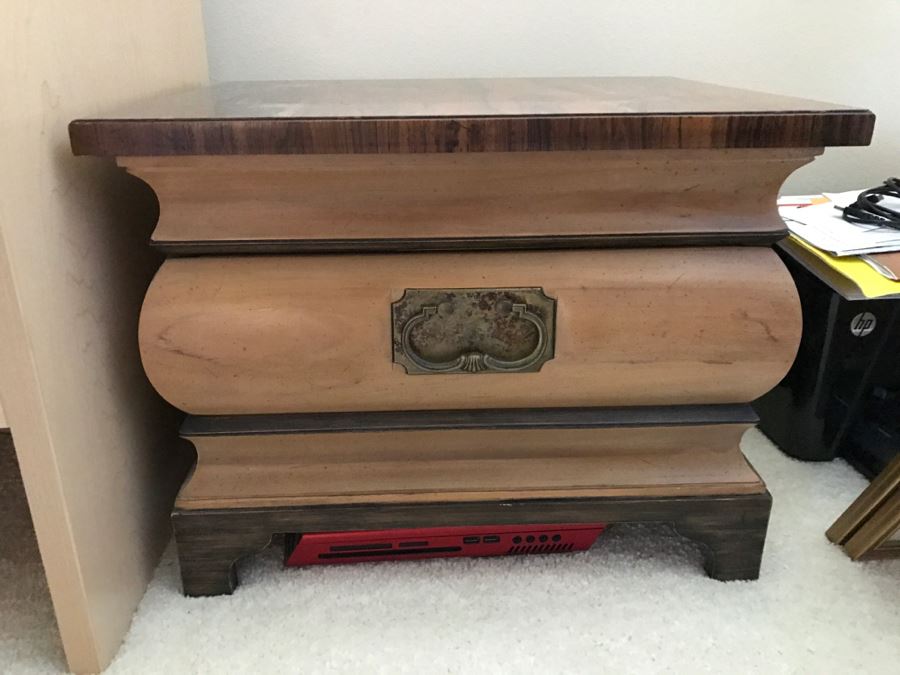 TOMLINSON Furniture Chinoiserie Table With Drawer [Photo 3]