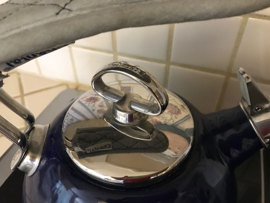 Chantal Enamel On Steel Classic Teakettle [Photo 2]