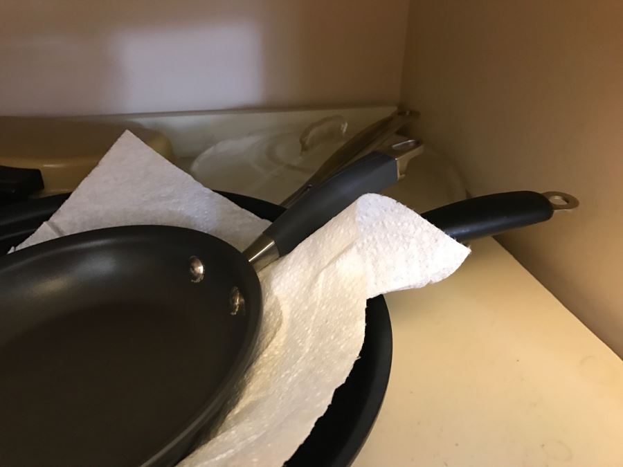 Pot And Skillet Lot - Mainly Calphalon [Photo 3]