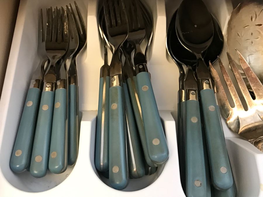 W F Washington Forge Mardi Gras Flatware With Several Serving Pieces Including A.F. Towle & Son [Photo 3]