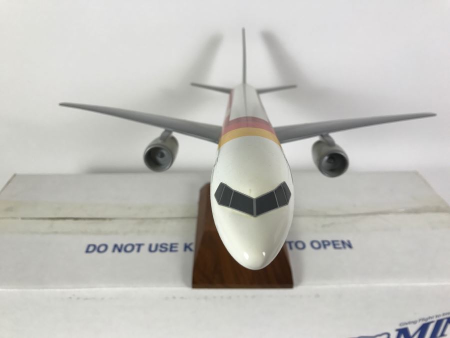 PACMIN Precision Model Airplane Boeing Commercial Airplance IBERIA 1/100 Scale 757-200 With Box Pacific Miniatures [Photo 6]