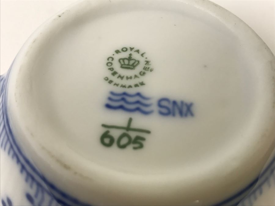 Royal Copenhagen Denmark Blue And White China [Photo 14]