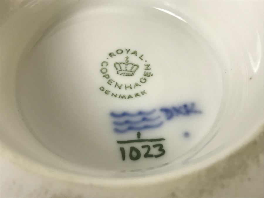 Royal Copenhagen Denmark Blue And White China [Photo 8]