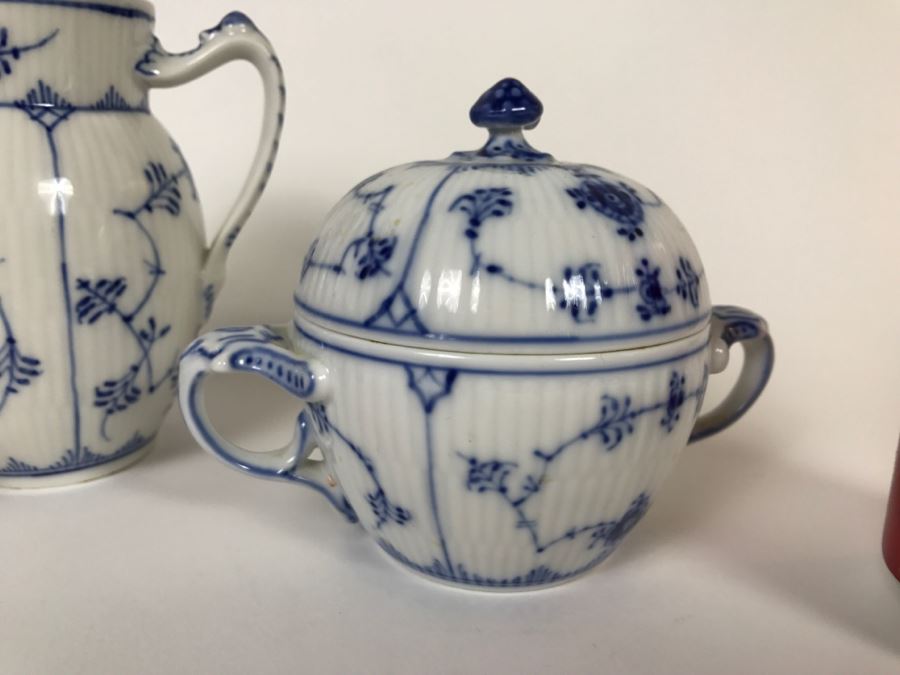 Royal Copenhagen Denmark Blue And White China [Photo 11]