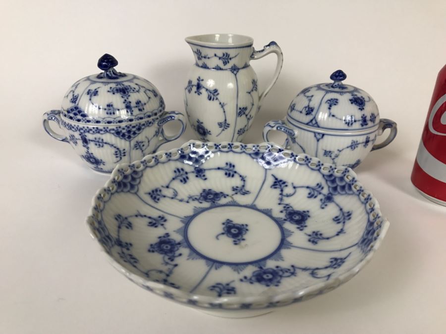 Royal Copenhagen Denmark Blue And White China [Photo 3]