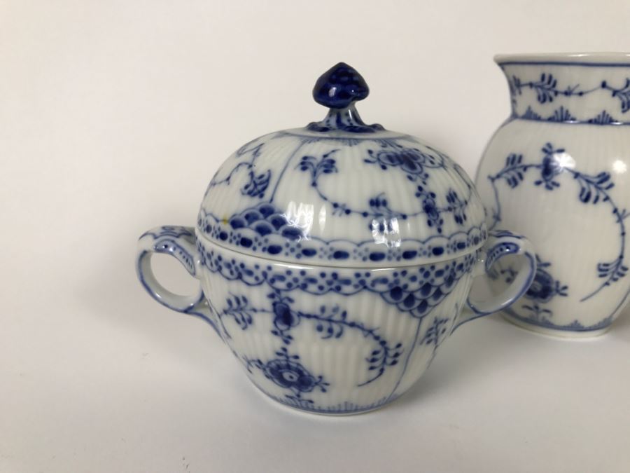 Royal Copenhagen Denmark Blue And White China [Photo 9]