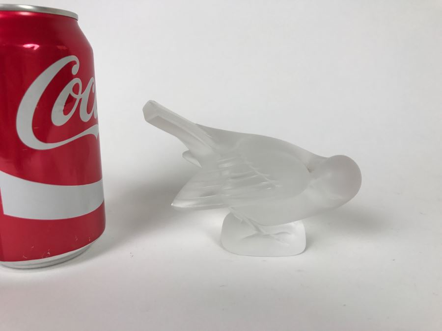 lalique glass bird figurine