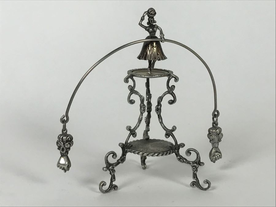 Metal Balancing Figurine With Brasil Coin [Photo 6]