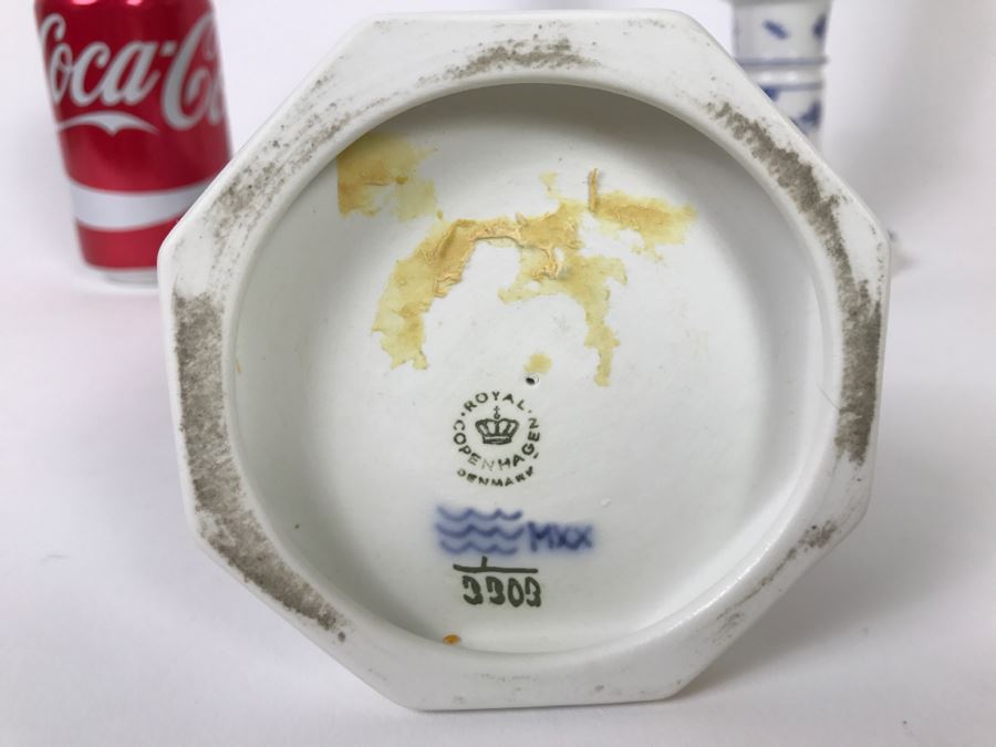 Pair Of Blue And White Fluted Candlestick Royal Copenhagen Denmark [Photo 6]