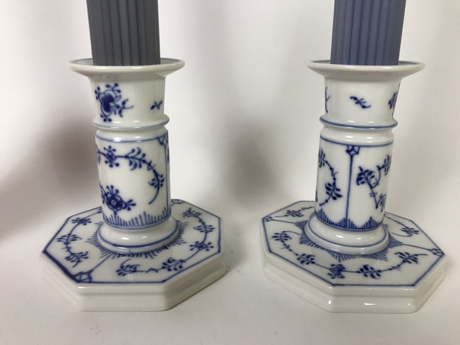 Pair Of Blue And White Fluted Candlestick Royal Copenhagen Denmark [Photo 2]