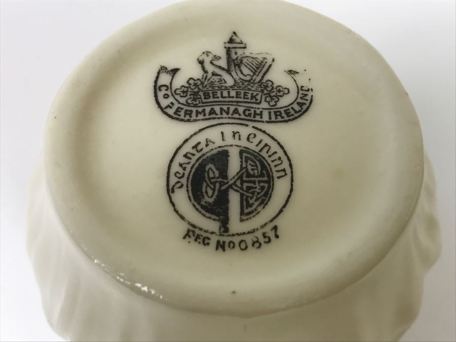 Vintage Black Label Belleek Ireland [Photo 9]