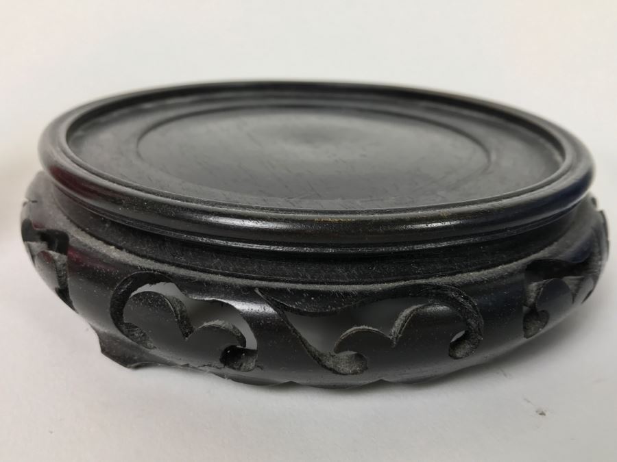 Pair Of Blue And White Jars With Wooden Stand [Photo 10]