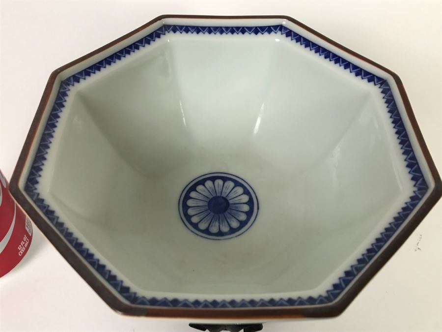 Stunning Blue And White Signed Fluted Asian Bowl With Wooden Stand [Photo 4]