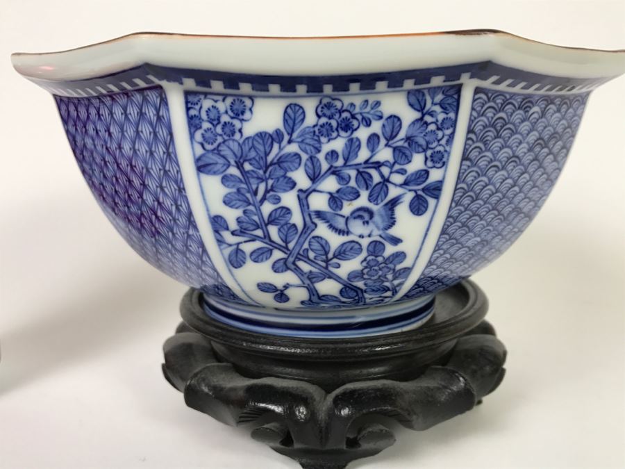Stunning Blue And White Signed Fluted Asian Bowl With Wooden Stand [Photo 2]