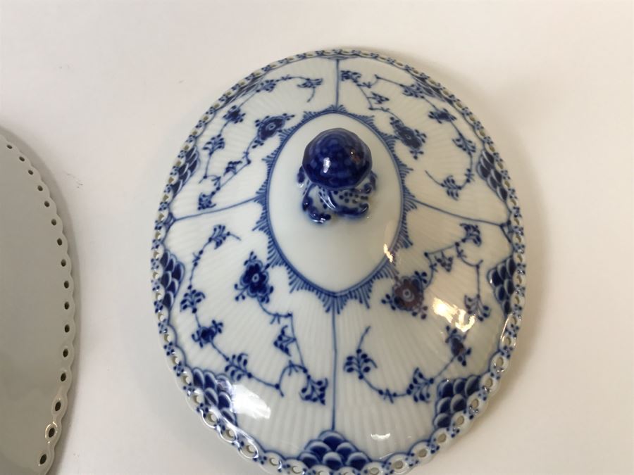 Royal Copenhagen Blue And White Soup Tureen With Tray Denmark [Photo 7]