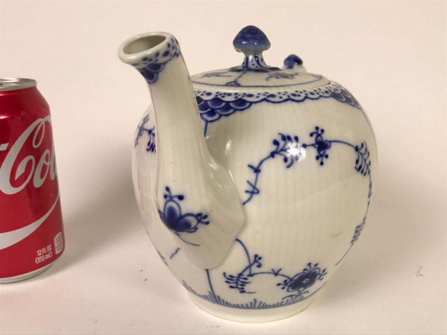 Royal Copenhagen Blue And White Teapot Denmark [Photo 3]