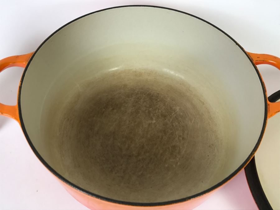 Vintage Orange Le Creuset Enameled Cast-Iron E 4.5 Quart Round French (Dutch) Oven [Photo 7]
