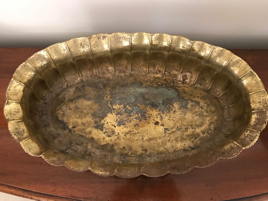 Large Hammered Brass Fluted And Footed Bowl [Photo 3]