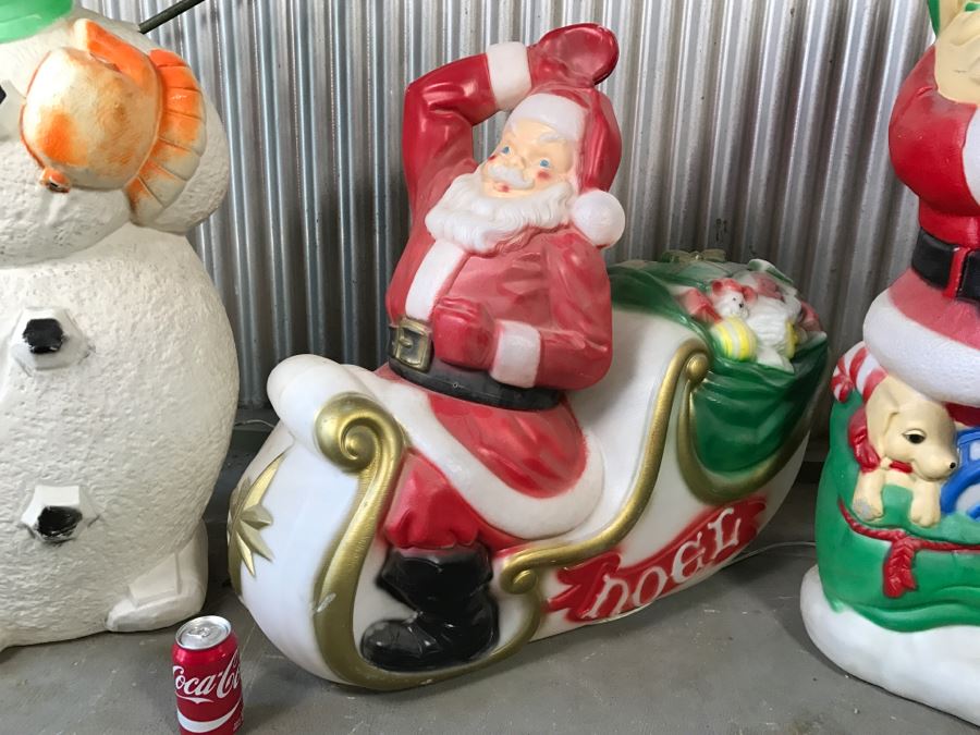 plastic holiday lawn ornaments