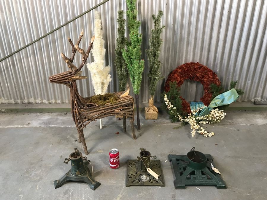 christmas decoration lot with 3 vintage metal christmas tree stands photo 2 - Metal Christmas Decoration Stand christmas decoration lot with 3 vintage metal christmas tree stands photo 2 - Metal Christmas Decoration Stand