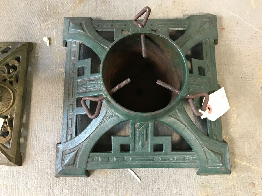 Christmas Decoration Lot With (3) Vintage Metal Christmas Tree Stands [Photo 5]