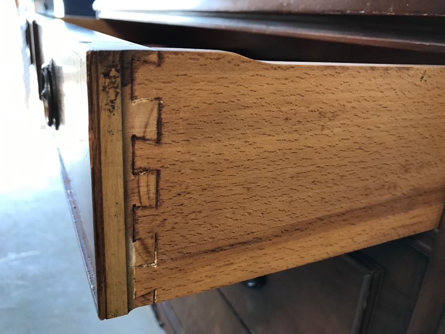 Antique Wooden Chest Of Drawers Dresser With Beatiful Floral Motif Inlay Work 3-Drawers [Photo 7]