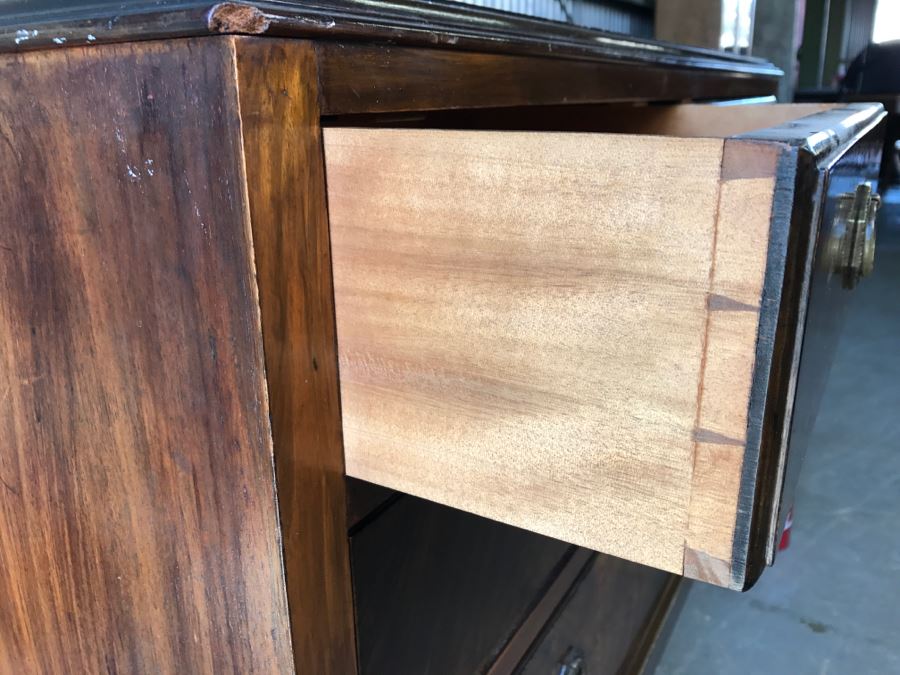 Stunning Antique Burled Wood Front Chest Of Drawers Dresser 4-Drawers [Photo 2]