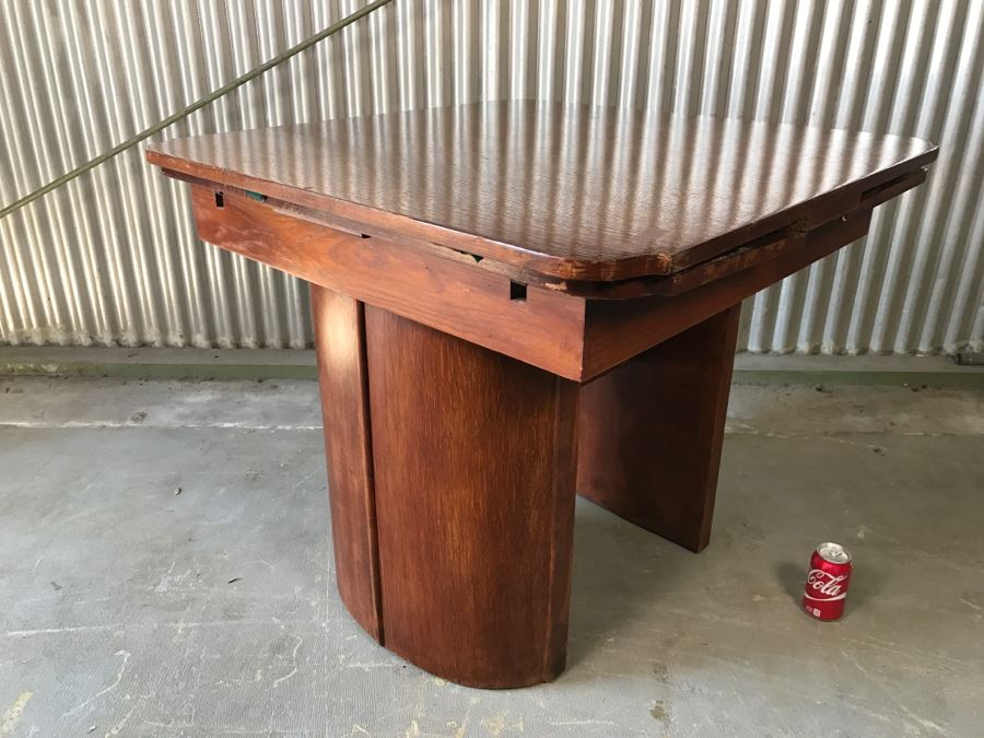 Vintage Gaming Table With Built In Leaves [Photo 2]