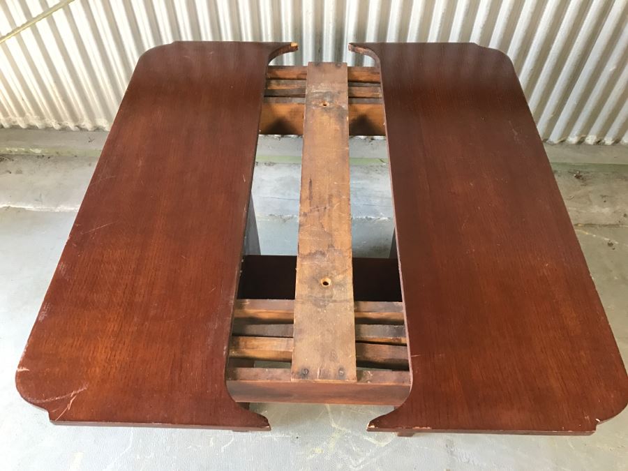 Vintage Gaming Table With Built In Leaves [Photo 15]