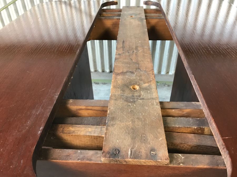 Vintage Gaming Table With Built In Leaves [Photo 16]