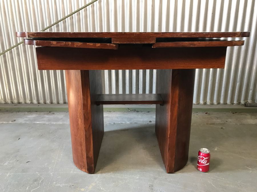 Vintage Gaming Table With Built In Leaves [Photo 12]