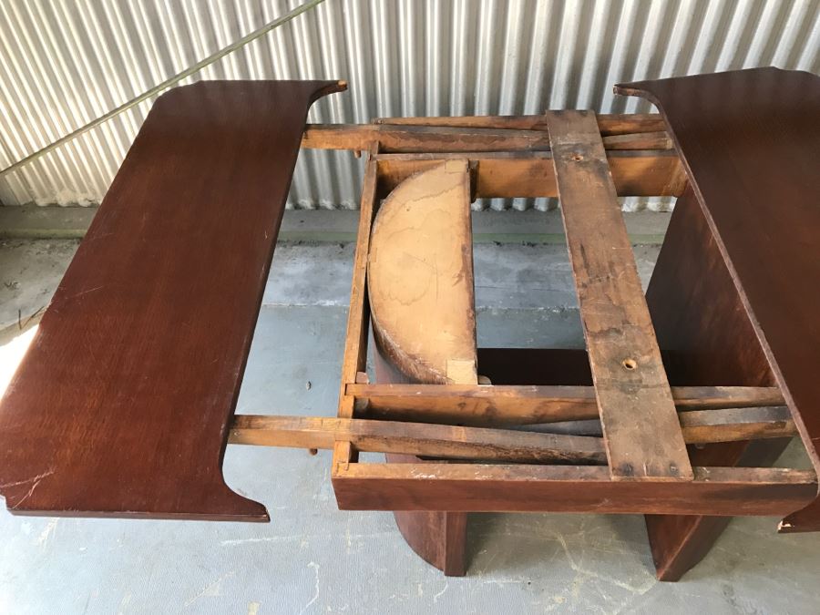 Vintage Gaming Table With Built In Leaves [Photo 18]