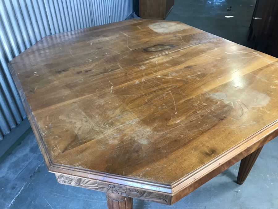 Stunning Pine And Walnut Dining Table With One Leaf And Floral Motif Carvings On The Corners And Tapered Legs Stamped VALLA LYON [Photo 11]