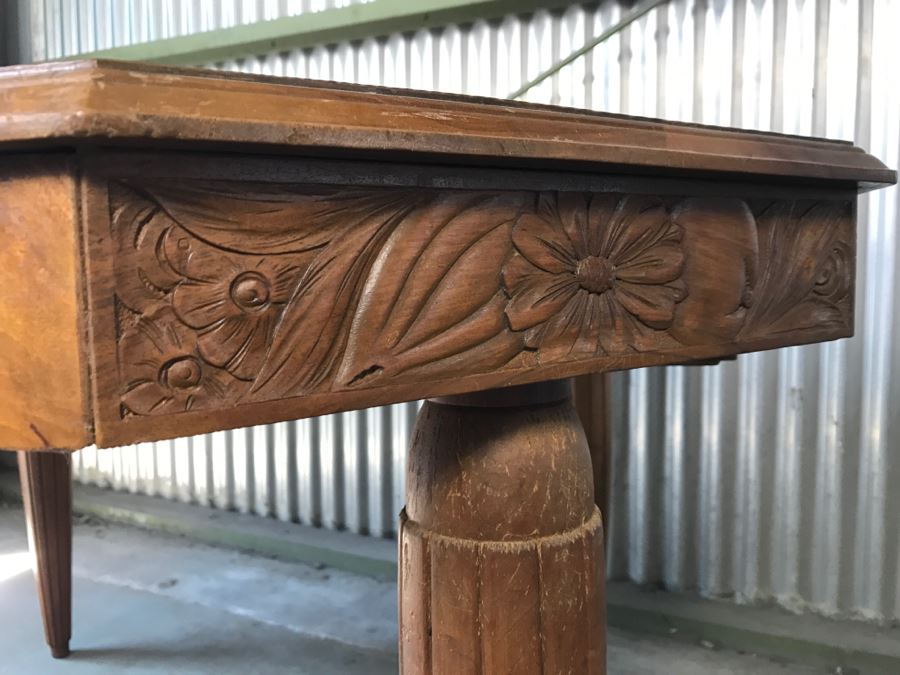 Stunning Pine And Walnut Dining Table With One Leaf And Floral Motif Carvings On The Corners And Tapered Legs Stamped VALLA LYON [Photo 17]