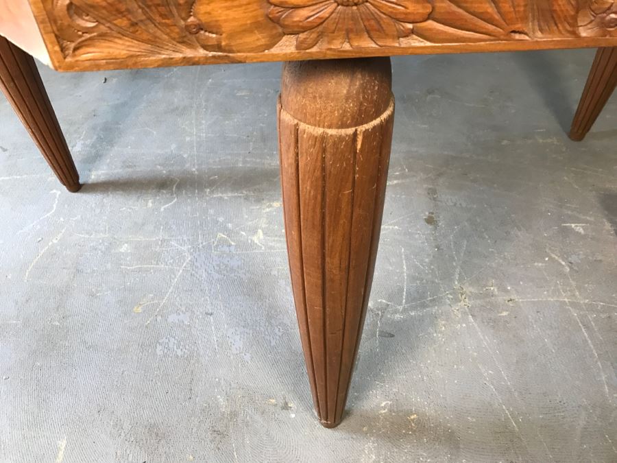 Stunning Pine And Walnut Dining Table With One Leaf And Floral Motif Carvings On The Corners And Tapered Legs Stamped VALLA LYON [Photo 8]