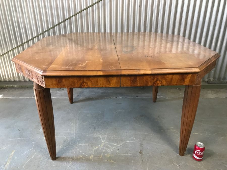 Stunning Pine And Walnut Dining Table With One Leaf And Floral Motif Carvings On The Corners And Tapered Legs Stamped VALLA LYON [Photo 4]