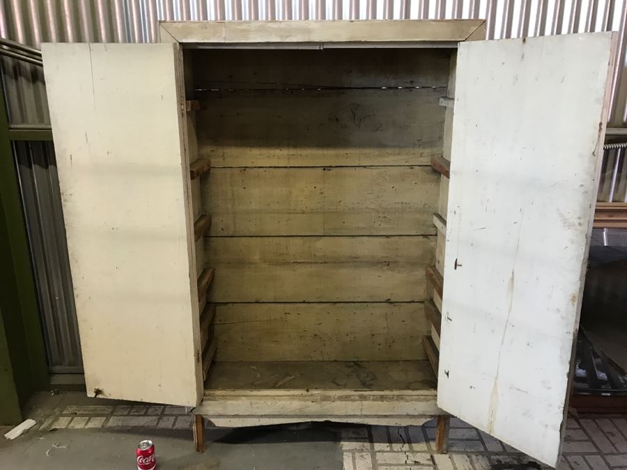 Vintage Shabby Chic White Cabinet (Note That Bottom Legs Need Reinforcing) [Photo 8]