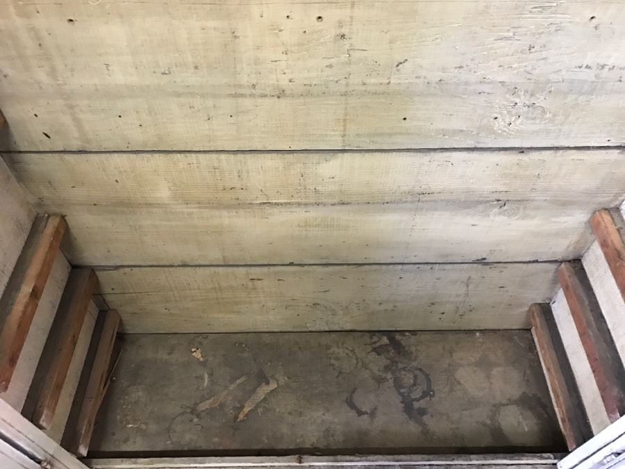 Vintage Shabby Chic White Cabinet (Note That Bottom Legs Need Reinforcing) [Photo 11]