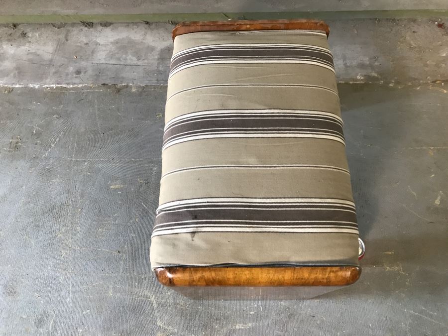 Vintage Art Deco Bench [Photo 4]