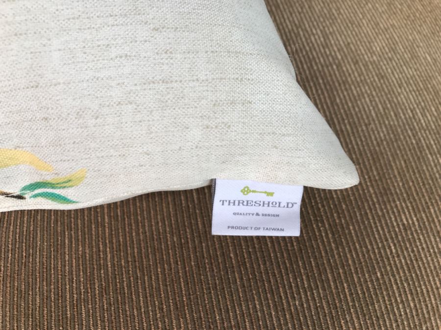 (6) Designer Throw Pillow Lot [Photo 6]